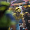 Contador and Roche turn up the heat as Nibali breaks a sweat