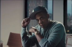 Jay-Z, Tiger Woods and Michael Jordan tip their hat to Yankees legend Derek Jeter
