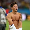 German football star Özil used his World Cup bonus to pay for Brazilian kids' operations