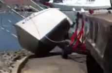 Here's how to NOT pull a sailboat out of the water