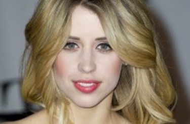 Peaches Geldof's 11-Month-Old Son Was Left Alone With Her Body for Up to 17  Hours After She Died From a Heroin Overdose - Life & Style