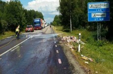 Spillage of fruit preserves causes literal traffic jam