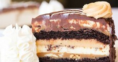 Here are the 8 unhealthiest restaurant dishes in America