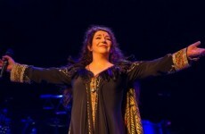 No, David Bowie was NOT on stage with Kate Bush last night