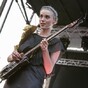 Football lessons with musicians - St. Vincent teaches you the rainbow kick