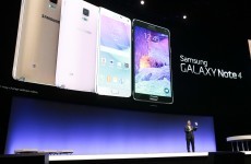 Samsung defends Note 4 screen gap, saying it's a feature, not a flaw