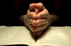 Removal of the Dáil prayer would be "out of step with modern practice"