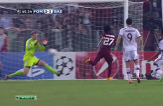 HOW HOW HOW did Manuel Neuer save this?