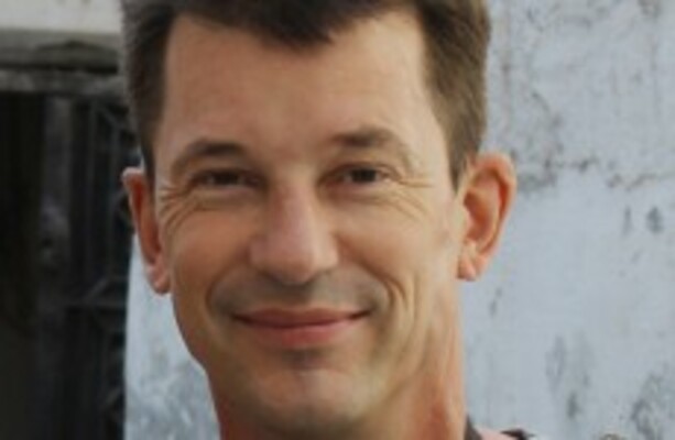 New video showing British hostage John Cantlie talking to camera