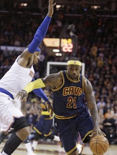 LeBron very un-LeBron in opening loss to Knicks on big homecoming night