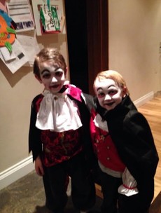 Vampires, zombies and candy floss ‒ Kids have some great Halloween costumes this year