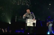 Garth Brooks' wonderful gesture to a fan with cancer is guaranteed to make you forgive and forget