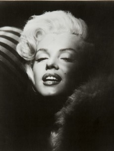 'I'll kiss your neck, back, the sweet cantaloupes of your rump' - This letter to Marilyn will make you blush