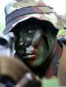 Army almost called in to protect banks during the crisis