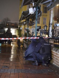 Suicide bomber kills herself and police officer in Istanbul attack