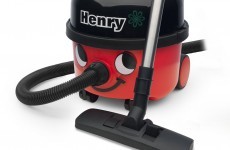 Woman catches out her cheating boyfriend with the help of Henry the Hoover