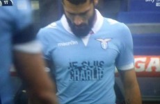 Lazio players wear 'Je Suis Charlie' on their shirts in the Rome derby