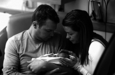 Charity offers 'remembrance photos' for bereaved parents of babies