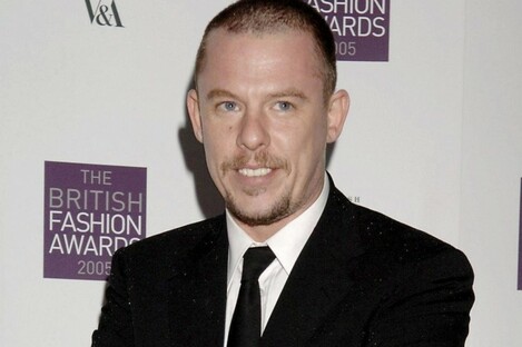 The late designer Alexander McQueen has left £50k of his fortune to his beloved pet dogs. 