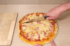 Here's how to secretly steal extra pizza because you can just never have enough