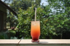 10 ridiculously simple cocktails you can make at home
