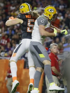 'Opponents' celebrate touchdown and JJ Watt refuses to slack off -- It's the Pro Bowl!