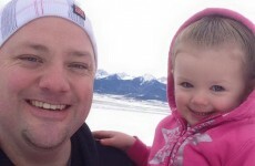 Single dad takes hairdressing class so he can give his daughter cute hairstyles