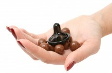 Indonesian Muslim clerics angered by Valentine's Day condoms