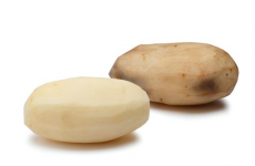 America has approved genetically modified spuds and apples