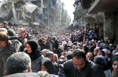 Thousands of refugees flee after Islamic State takes over their camp