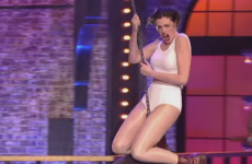 Anne Hathaway lip-synced Wrecking Ball and made the internet love her again