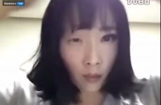 A video of a woman removing her make-up is going insanely viral