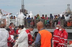 Video: Hundreds of rescued migrants aboard Irish ship arrive in Italy