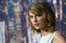 A photographer has called Taylor Swift a 'hypocrite' over her Apple letter