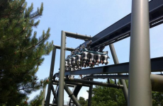 Alton Towers breakdown leaves visitors hanging upside down
