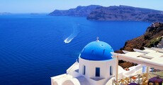 No fall off in holiday bookings to Greece but tourists told to bring lots of cash