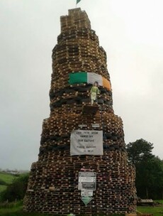 Effigy of Sinn Féin politician burned on bonfire