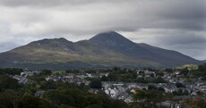 Hundreds ignore warning not to climb Croagh Patrick, ten get hypothermia