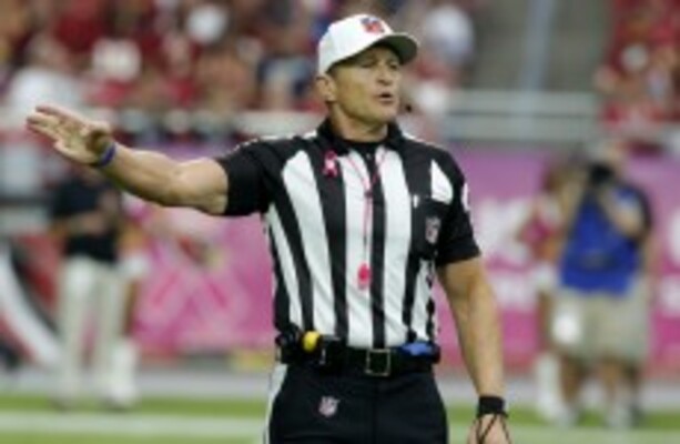 Ed Hochuli accidentally called an incomplete pass a touchdown