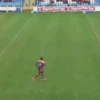 The worst kick you will ever, ever see on a rugby pitch