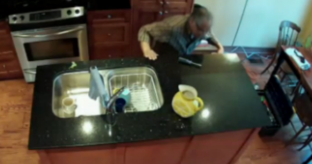 Girl Pissing In Sink