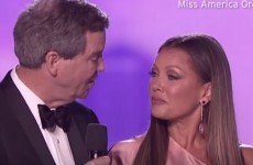 Miss America apologises to Vanessa Williams 32 years after naked photo scandal