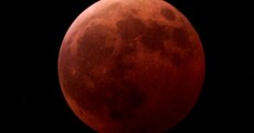 The moon will turn blood red tonight in extremely rare Supermoon total eclipse