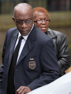 Sepp Blatter's ally Jack Warner banned from football for life following Fifa investigation
