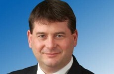 Voters are split on whether Dara Murphy should resign