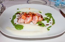 Why I booked dinner at a stranger's house with an app... and I'd totally do it again