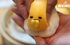 This bizarre dessert vomits custard and poos chocolate