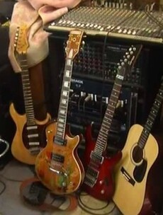 Have you seen this man's 11 guitars?