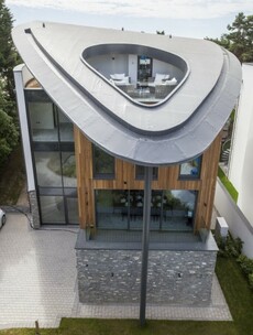 Here's what €9 million will get you in the 4th most expensive place to live in the world