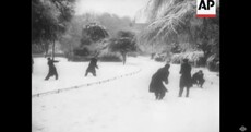 WATCH: Relive a 1940s Irish Christmas with these magical archive videos